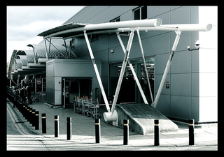 Illustration for article titled Buildings That Look Like Famous Spaceships: A Gallery